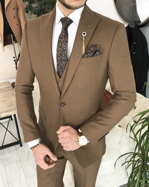 ITALIAN FIT MEN'S BROWN SUIT BY ITALIAN VEGAÂ® (3-Piece)