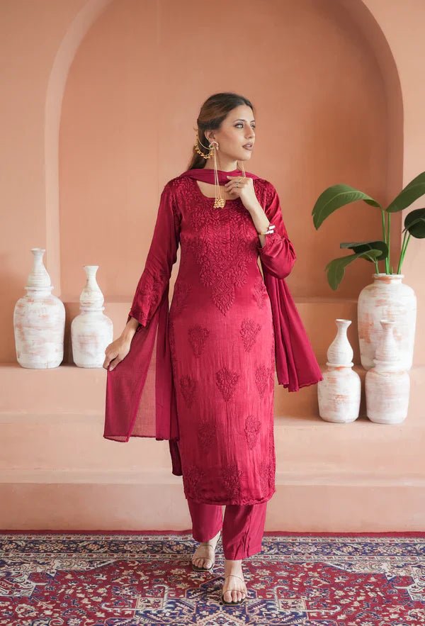 Red chinon chikankari 3 pc set in - Image 5