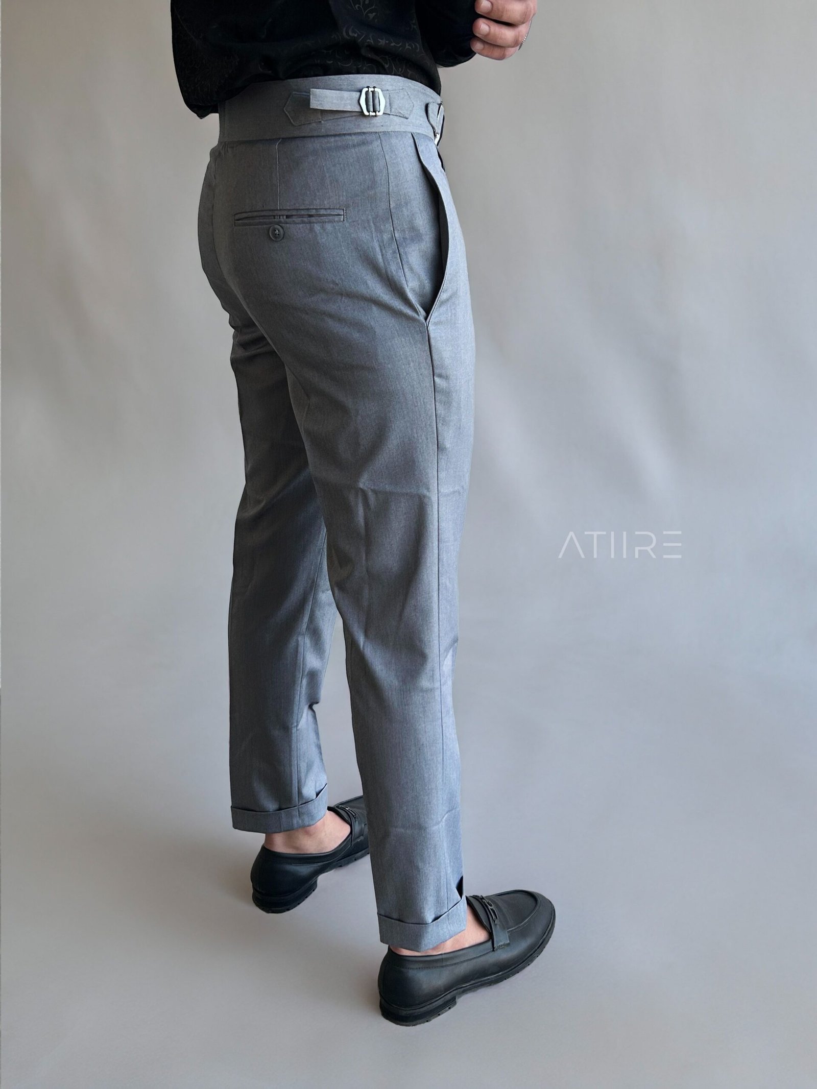 ASH GREY SINGLE PLEATED BUCKLE GURKHA PANTS - Image 4